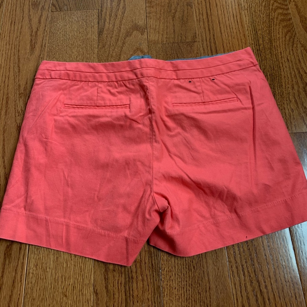 Woman’s banana republic shorts